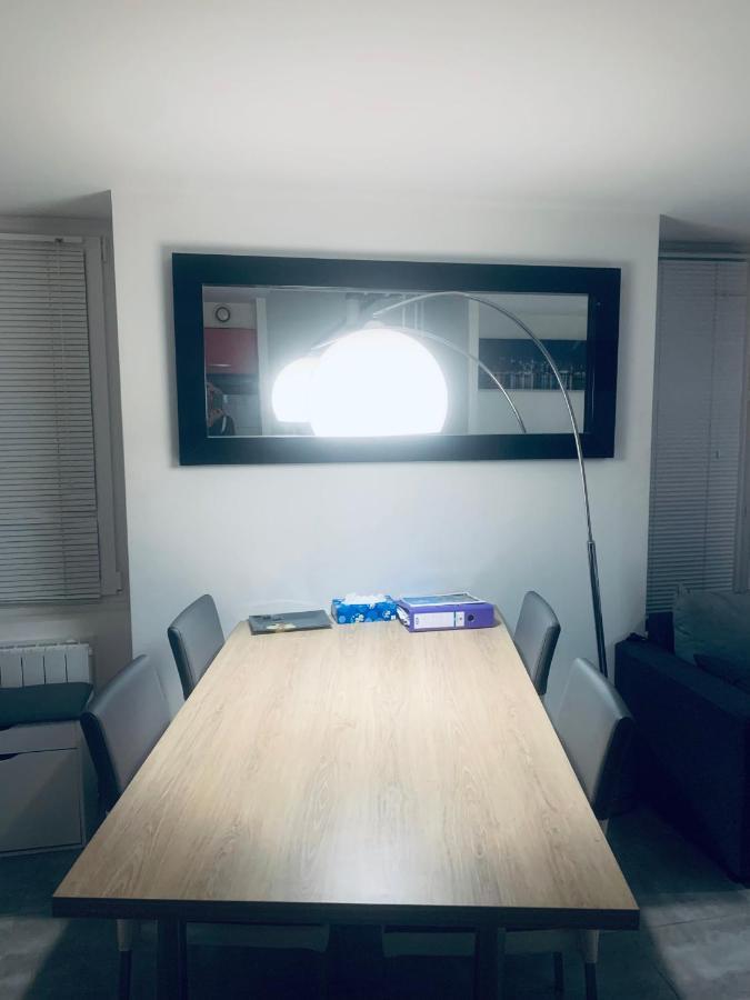 Duplex Entre Mer Et Montagnes Lägenhet Saint-Zacharie Exteriör bild